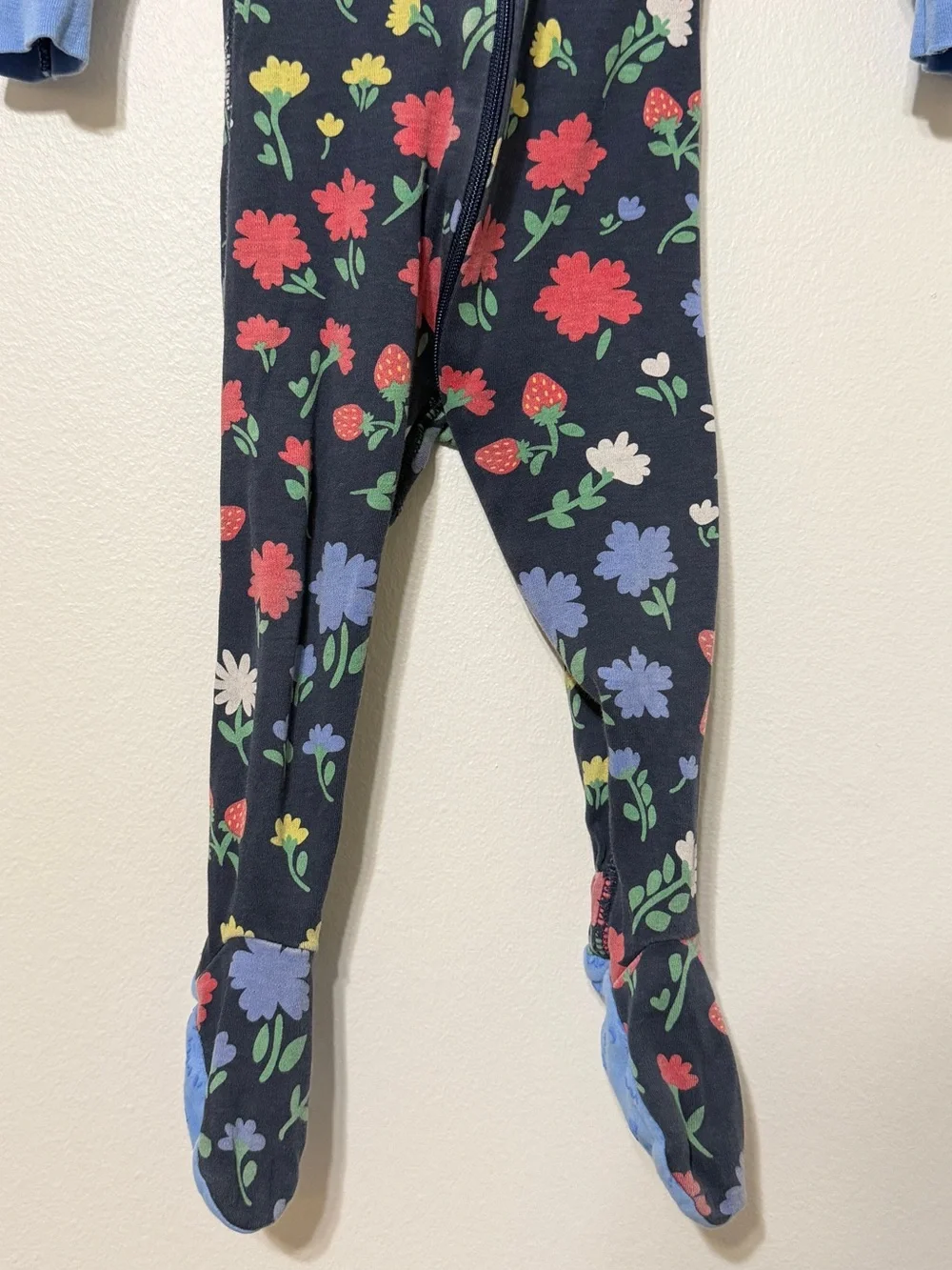 The Beaufort Bonnet Company Floral Strawberry zippy 6-12 months